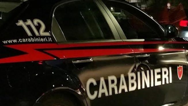 carabinieri-auto