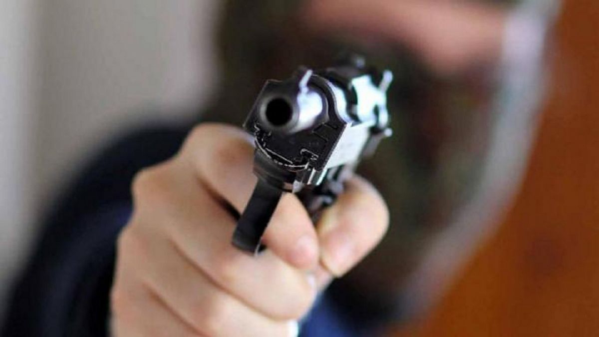 Pistola