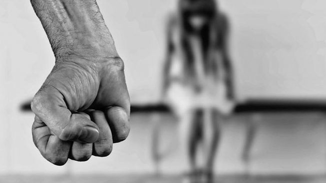 violenza-ex-fidanzata-condannato