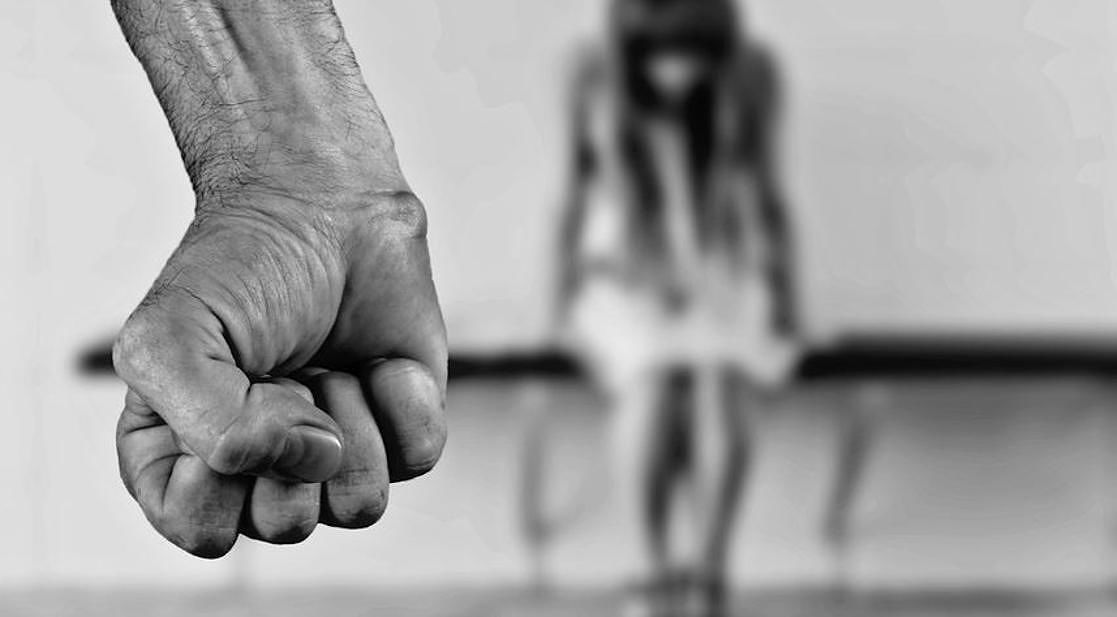 violenza-ex-fidanzata-condannato
