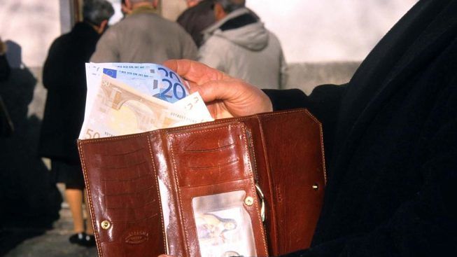 truffa-anziana-metodo-polizza-assicurativa