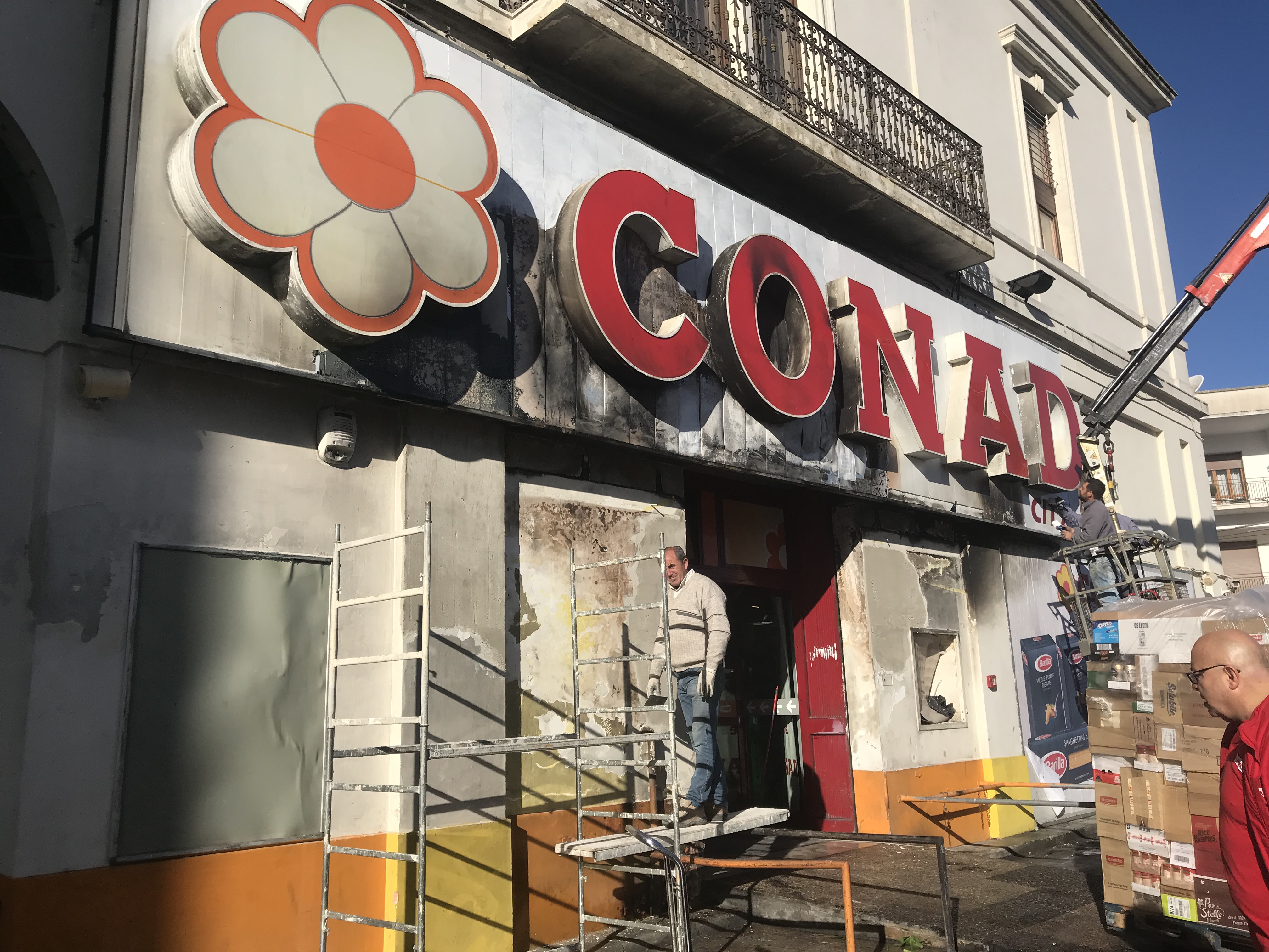 incendio-piazzale-rudiae