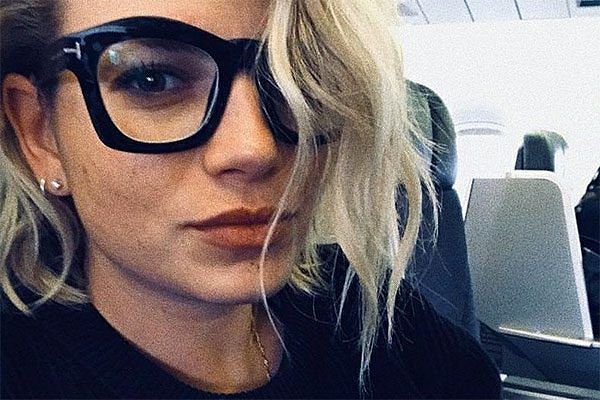 emma-marrone-aereo-NY
