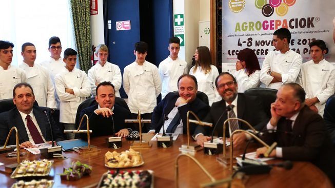 conferenza-agrogepaciok