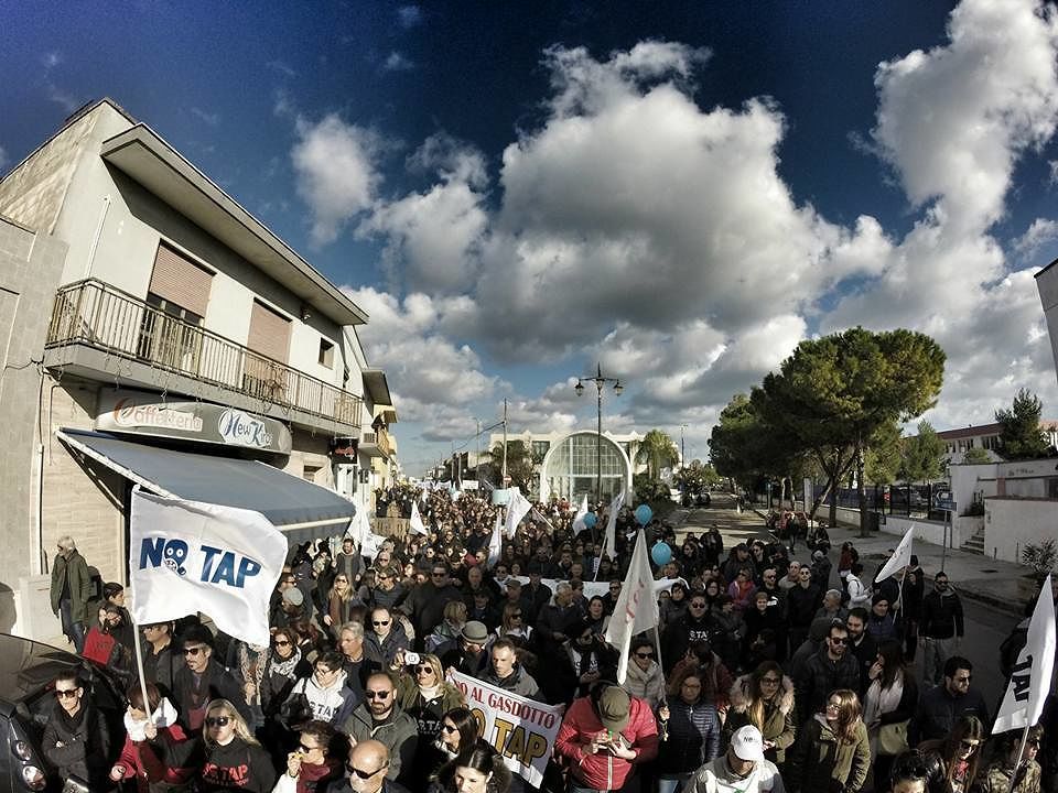 corteo-no-tap-melendugno-sciopero-commercianti