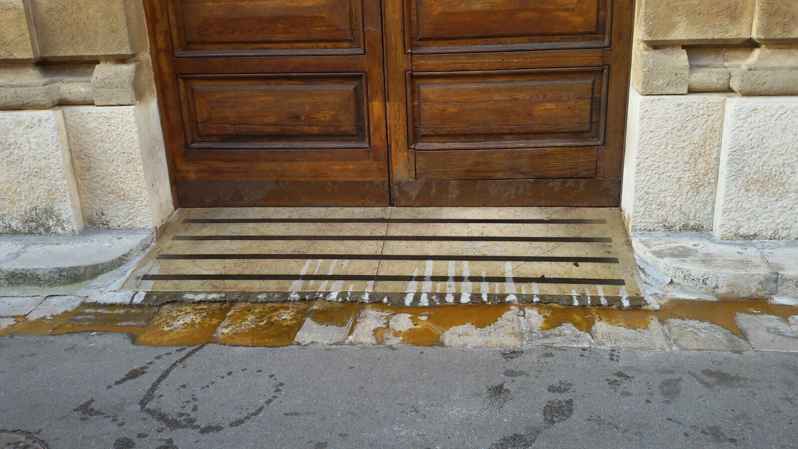 olio-ingresso-comune