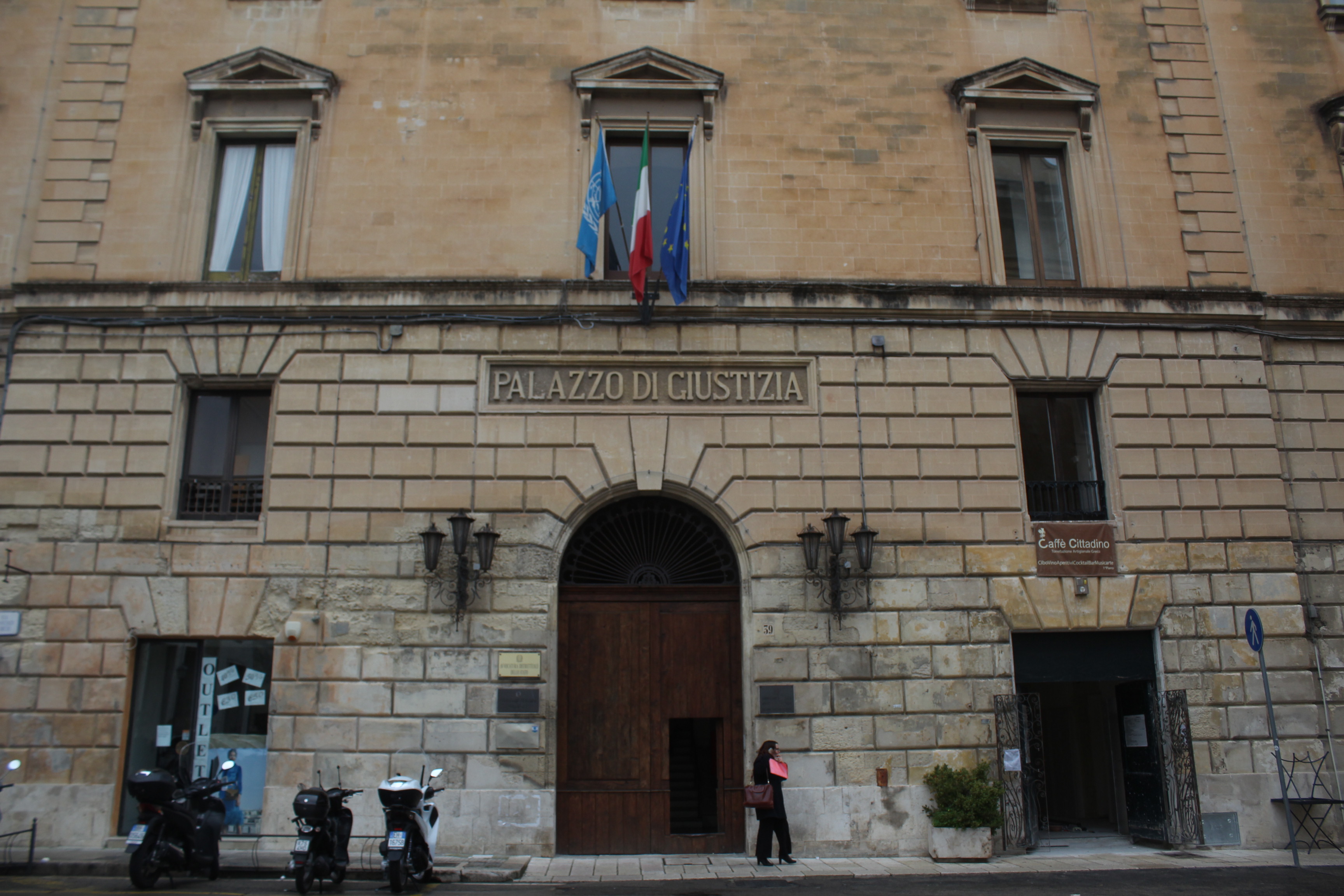 Il Palazzo di Giustizia in via Rubichi