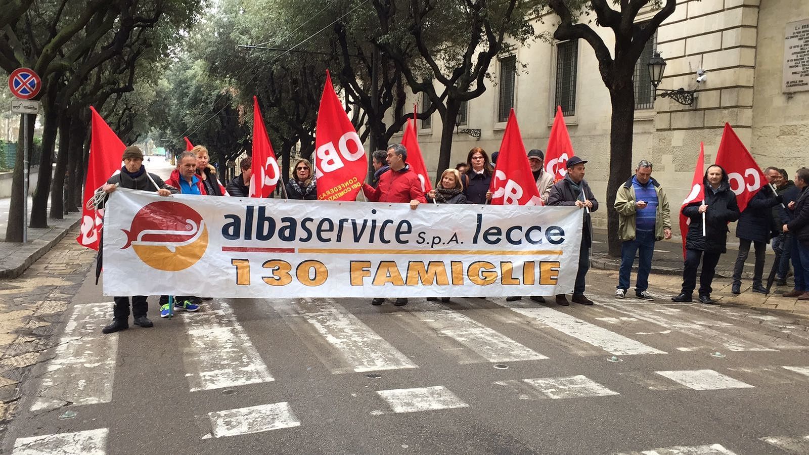 protesta in viale XXV Luglio