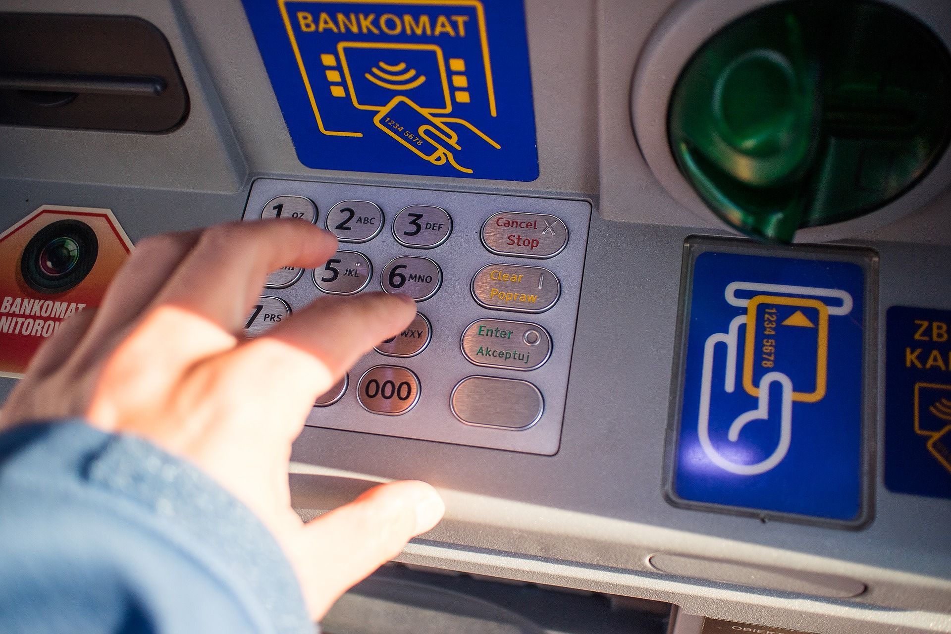 sportello-bancomat