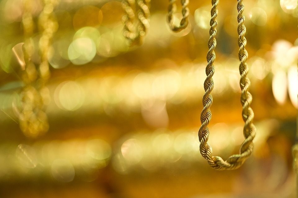 gli ori votivi ai poveri, l'appello