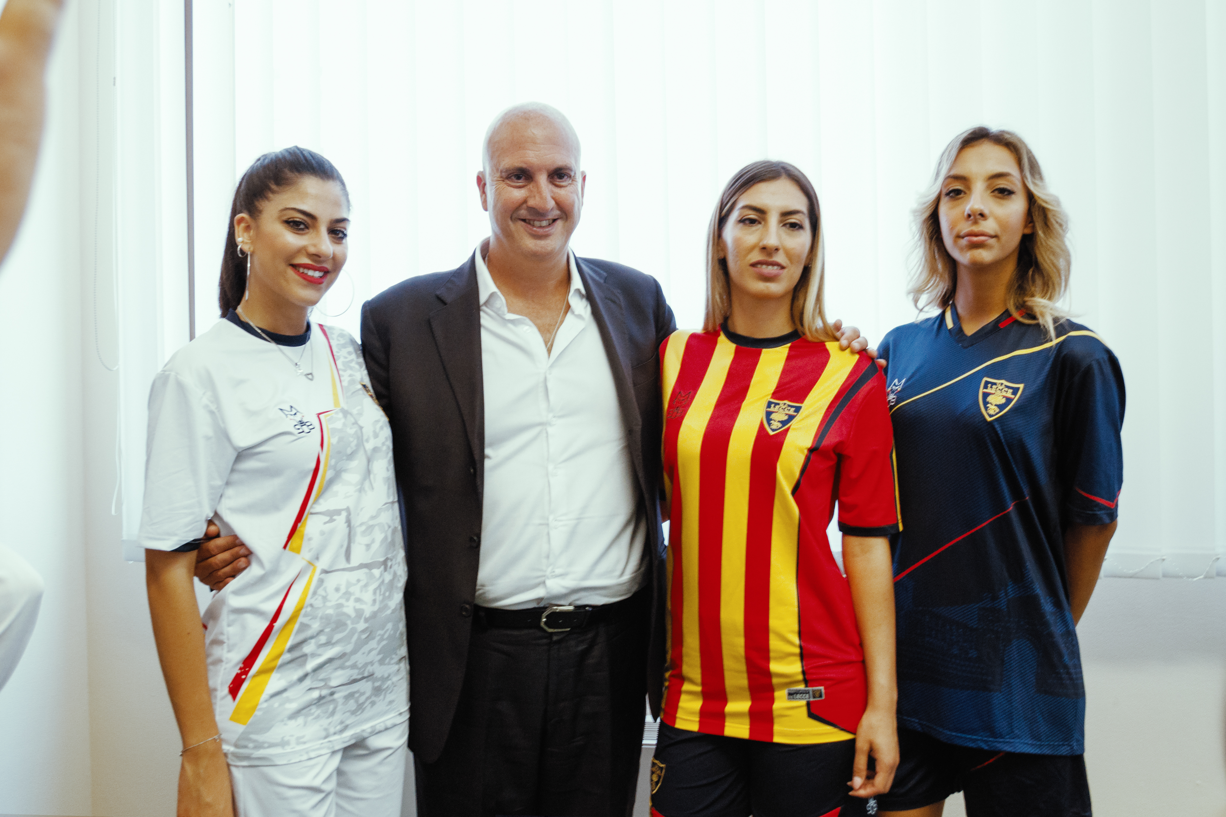 Liguori presente le maglie del Lecce