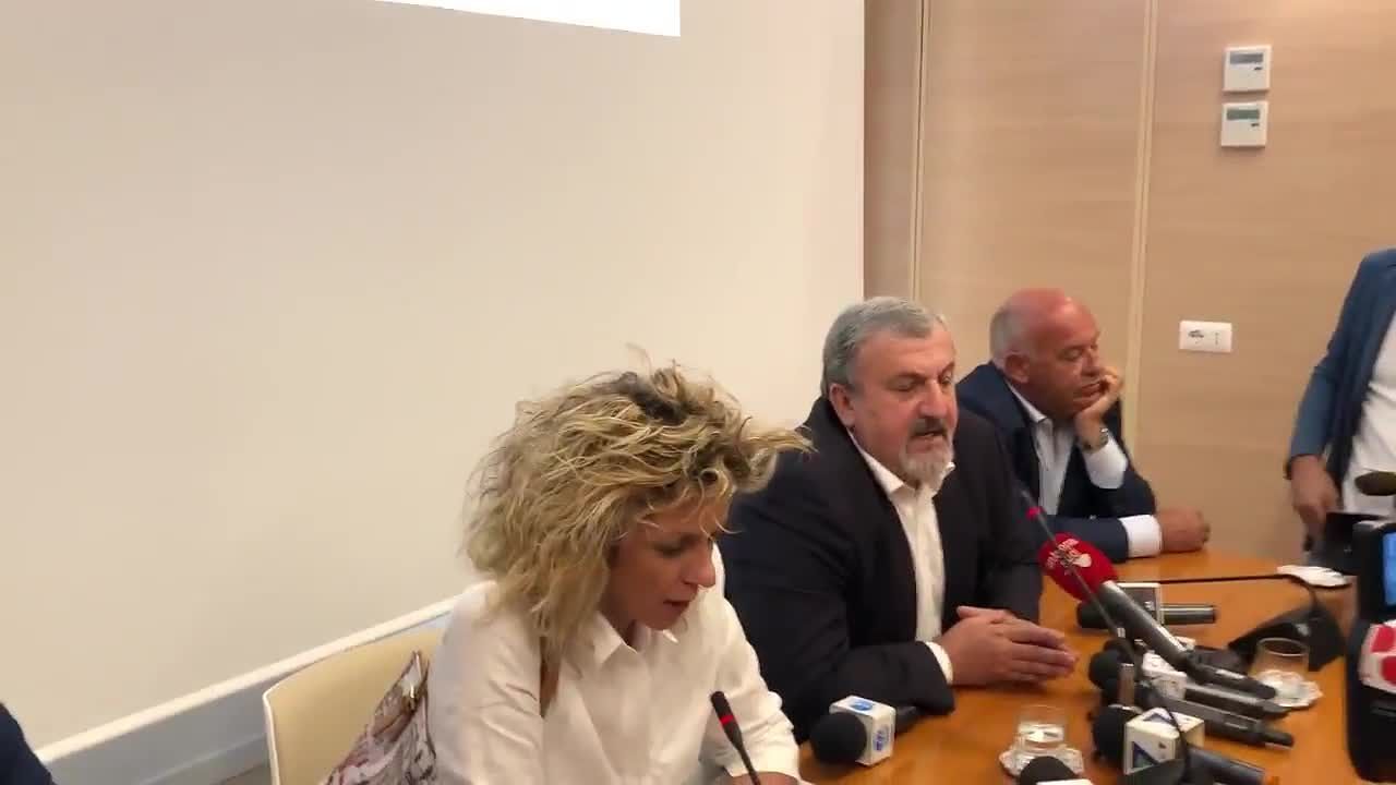 lite-lezzi-emiliano-sul-gasdotto-tap