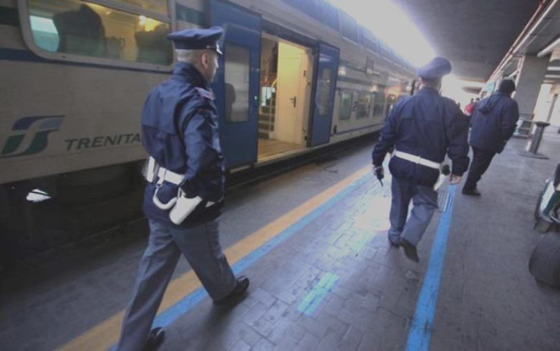La polizia in stazione