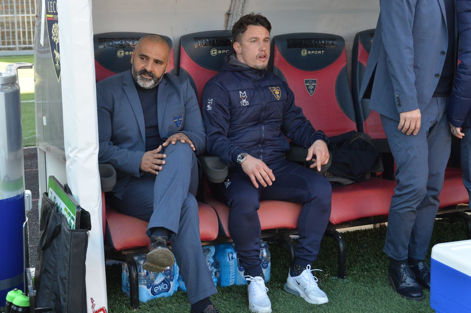 Liverani e Coppola in panchina (ph.Pinto)