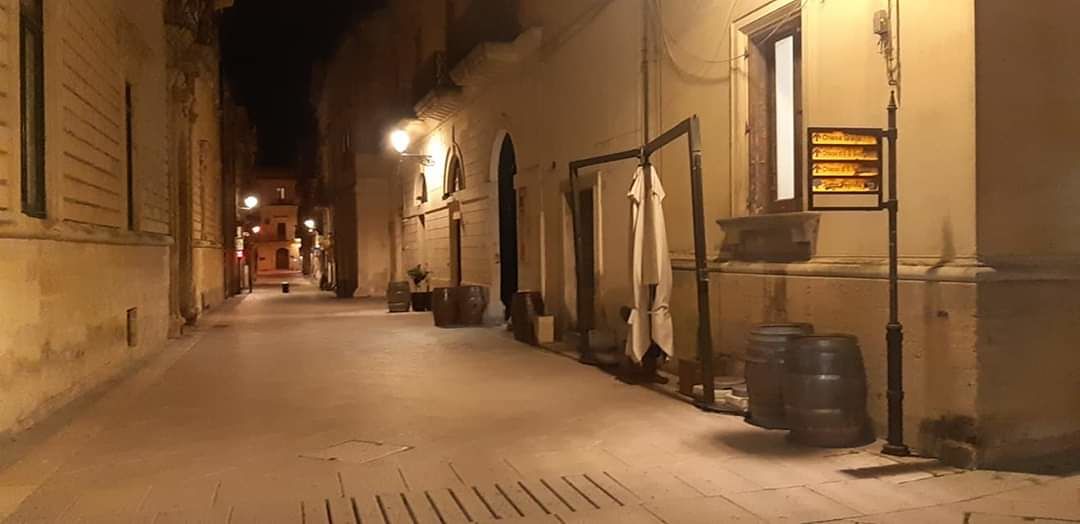 Vicoli deserti