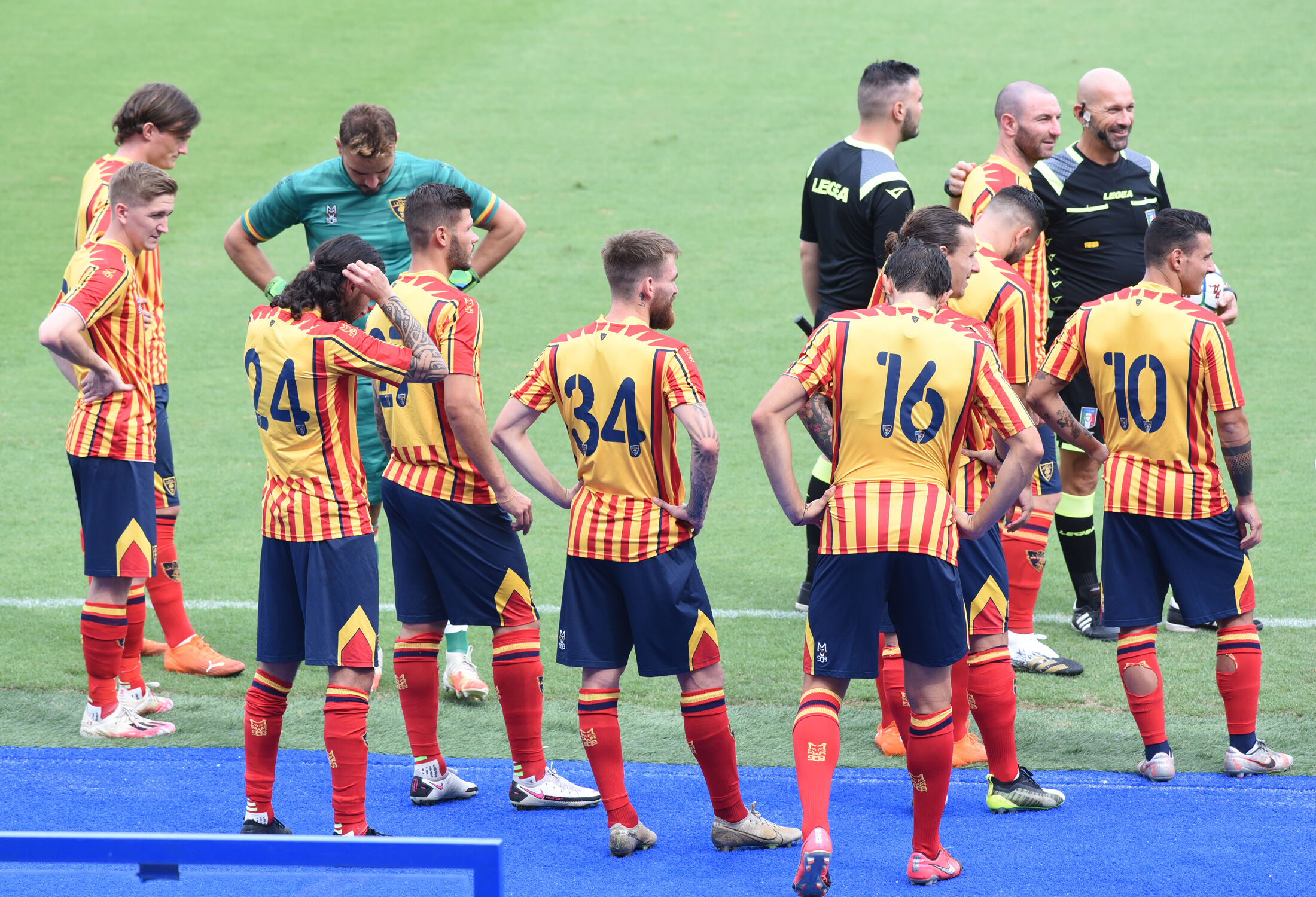 Il gruppo dei giallorossi (ph.Pinto)