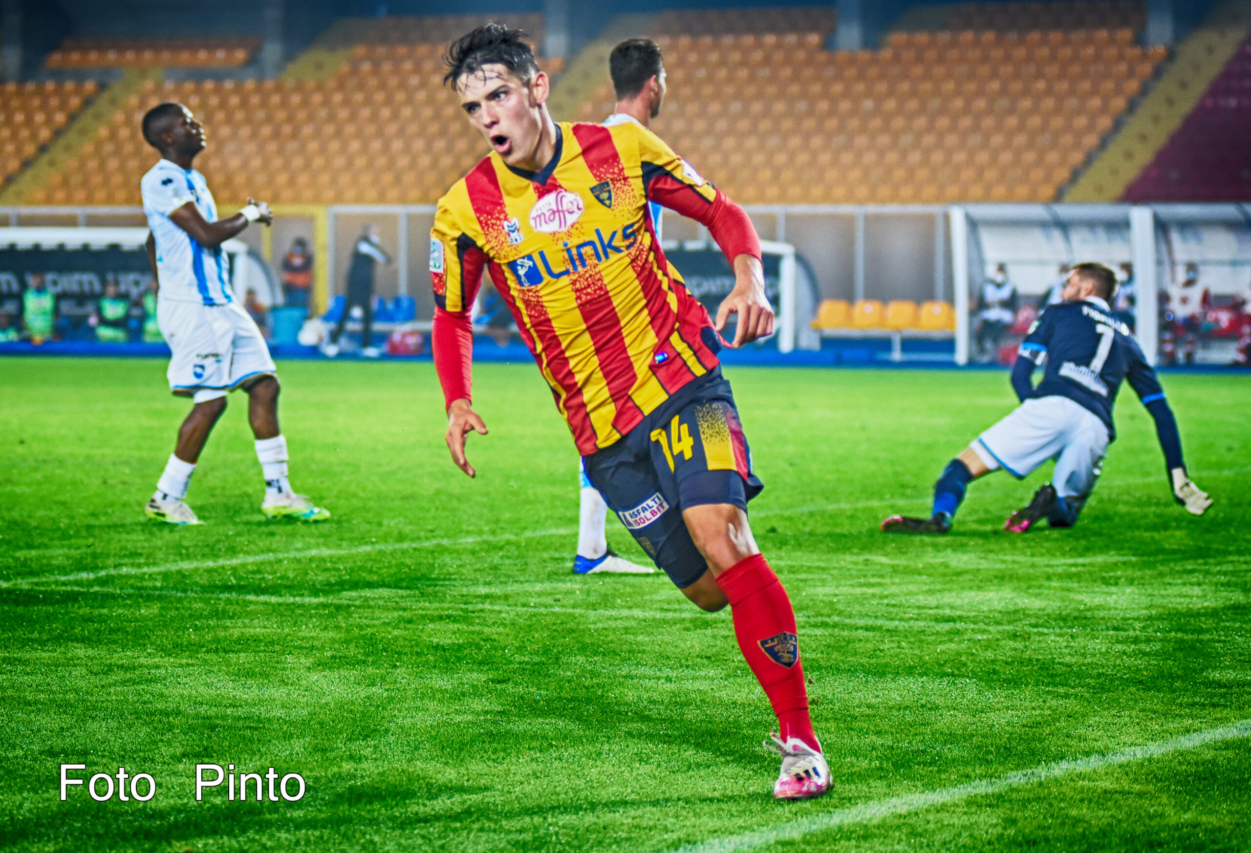 Il gol di Stepinski (ph.Pinto)