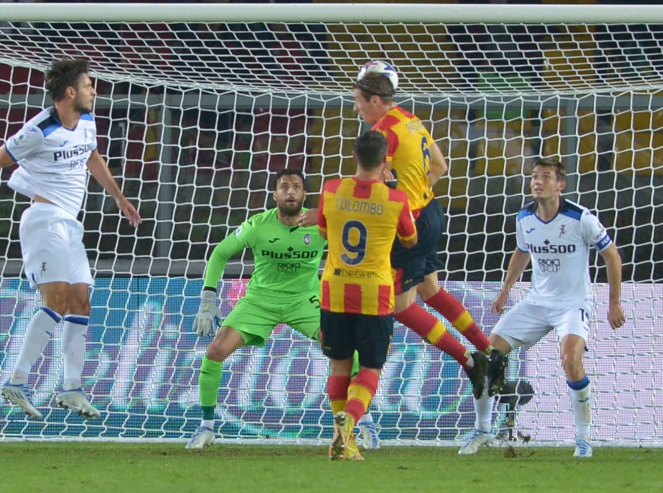 Il gol di Baschirotto contro l'Atalanta (Ph Pinto)
