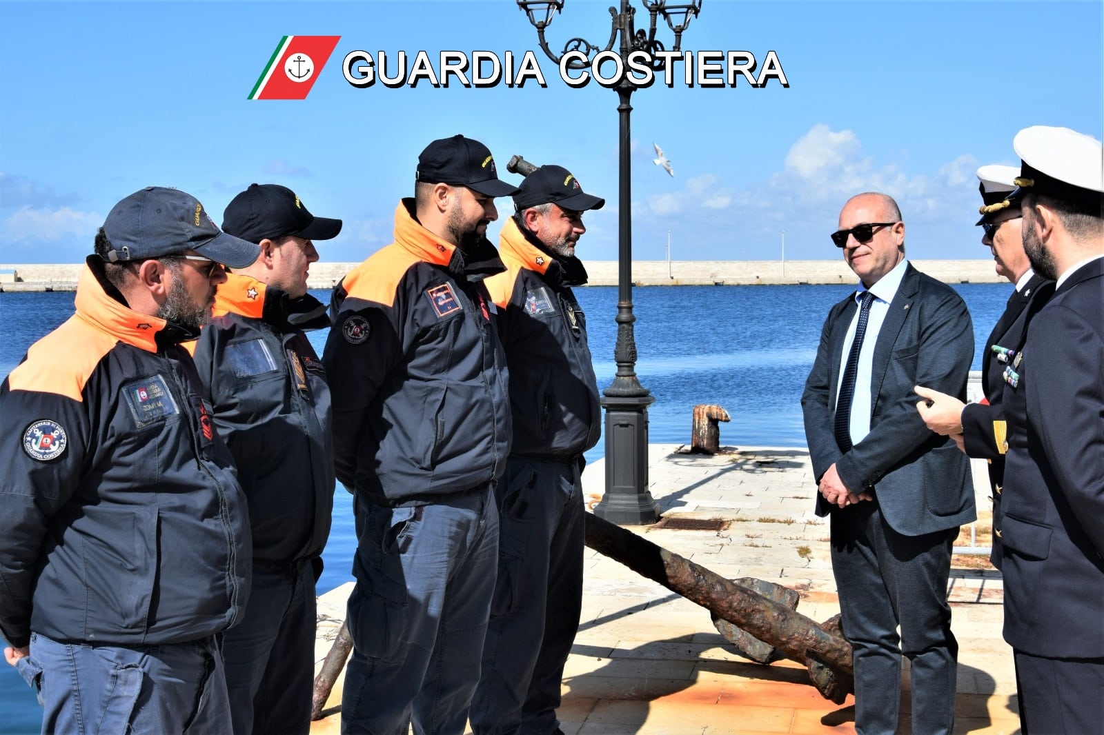 Il Prefetto Luca Rotondi in visita alla Capitaneria di Porto di