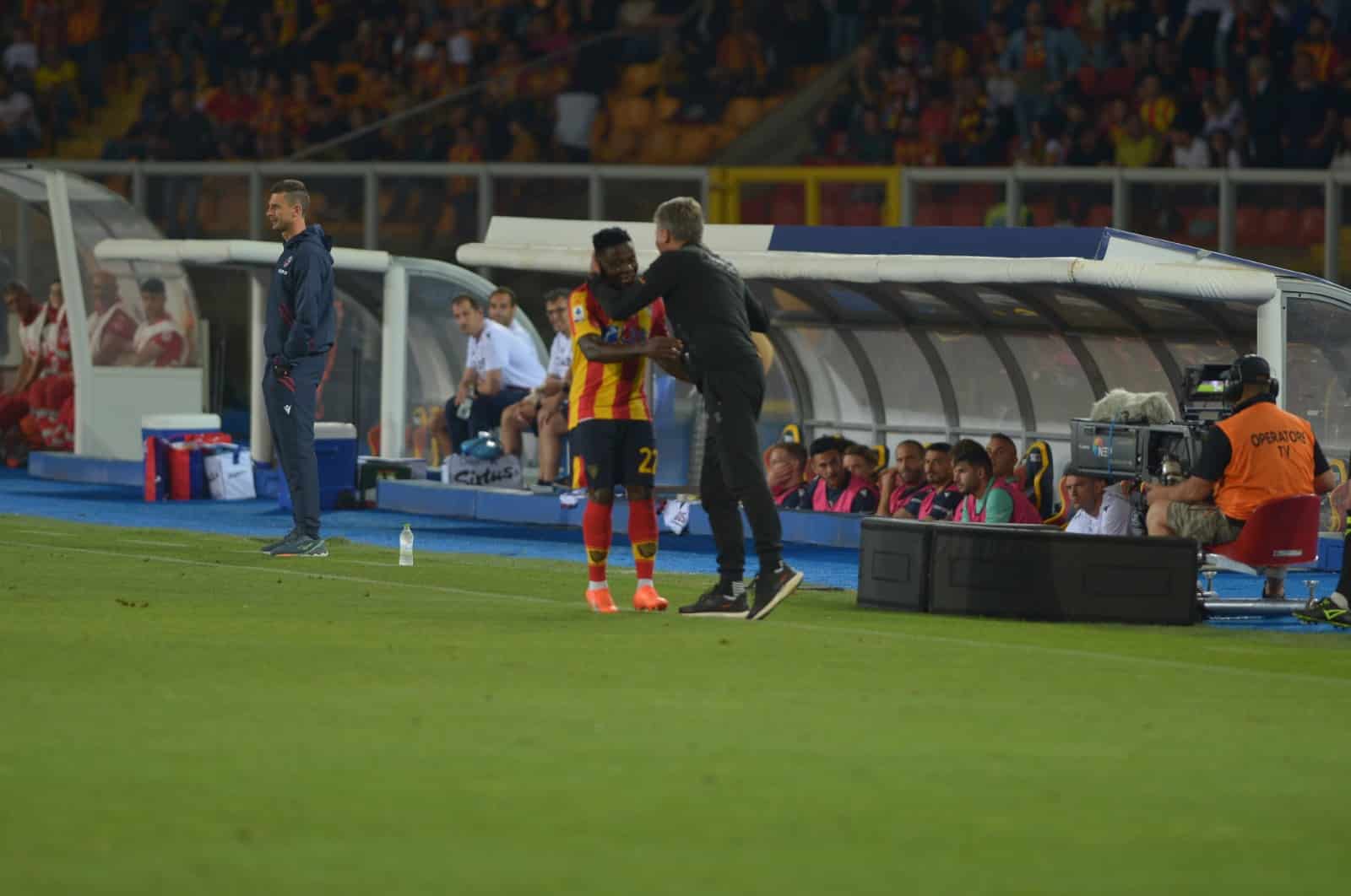 Le pagelle di Lecce Bologna. Gol di Banda e Oudin ma i rossoblù ne fanno 3 Leccenews24